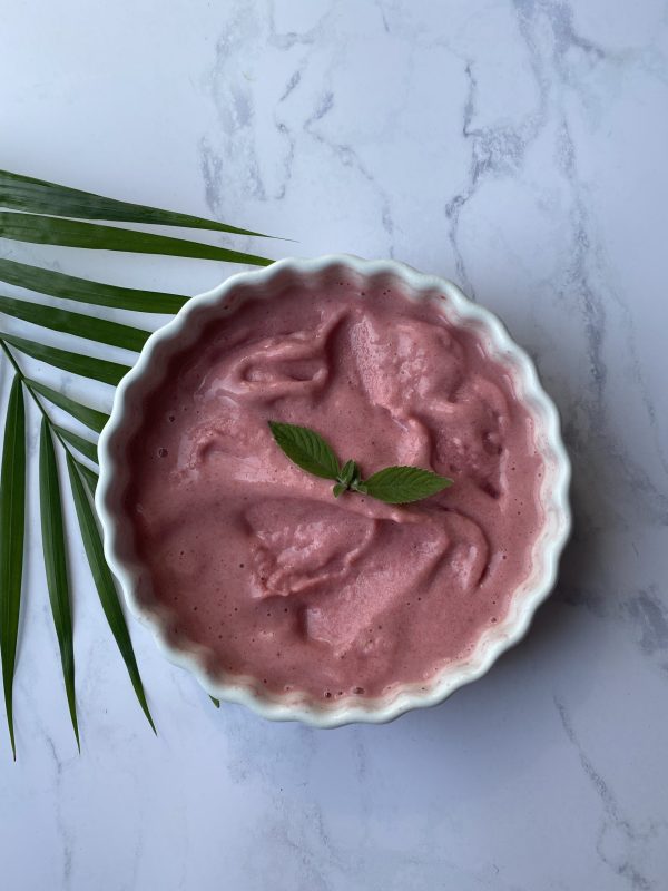 Fit lody truskawkowe, kremowe lody, zdrowy przepis, zdrowe jedzenie, dieta, odchudzanie